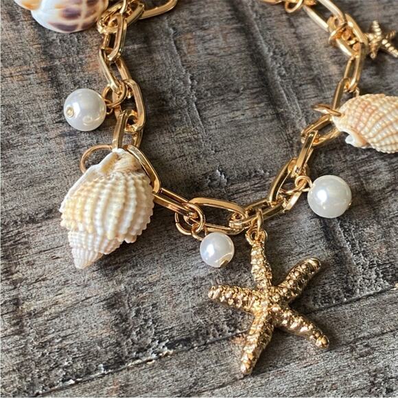 NEW Gold & Shell Gold Charm Bracelet - Picture 3 of 6